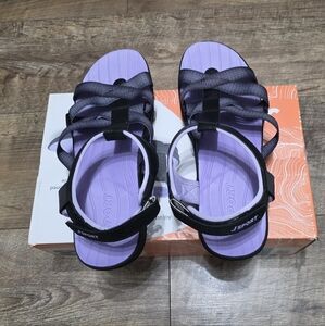 New J Sport adjustable strap cushioned traction sandals women's size 8